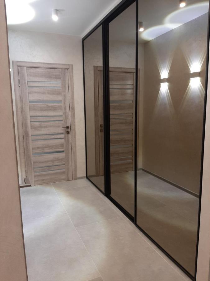 Apartamento 2К Шикарний Люкс! Khmelʼnytsʼkyy Exterior foto