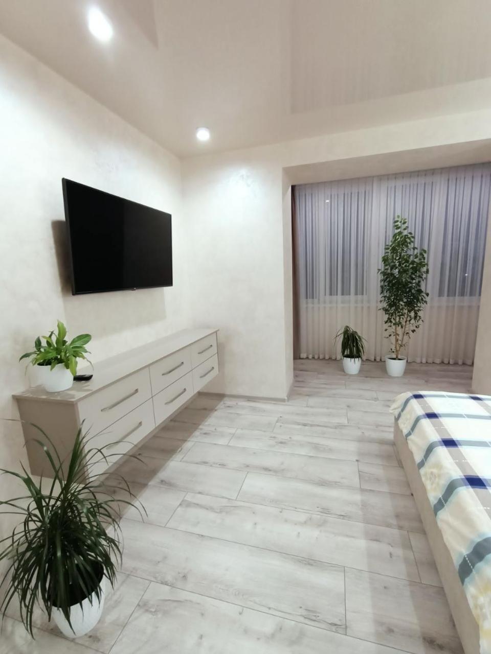 Apartamento 2К Шикарний Люкс! Khmelʼnytsʼkyy Exterior foto