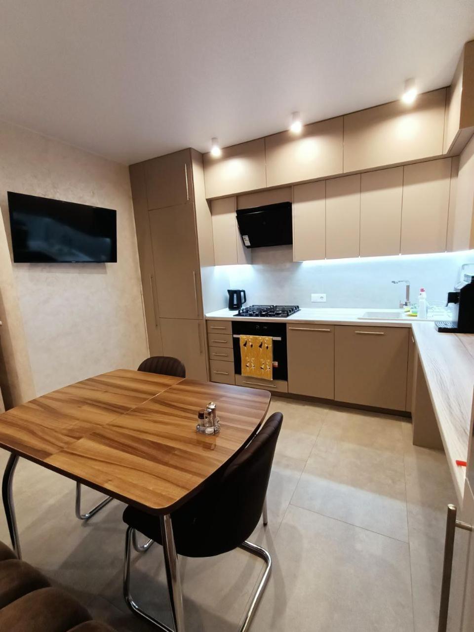 Apartamento 2К Шикарний Люкс! Khmelʼnytsʼkyy Exterior foto